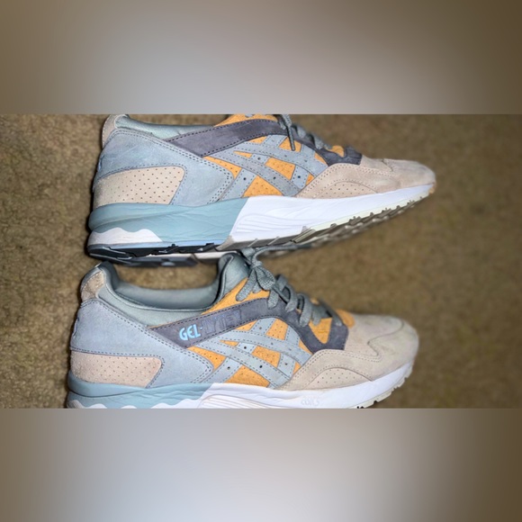 ASICS Gel-Lyte V Sneaker Suede Pastel Grey Peach Athletic Shoes HL7K0 Size 11 - Picture 1 of 6